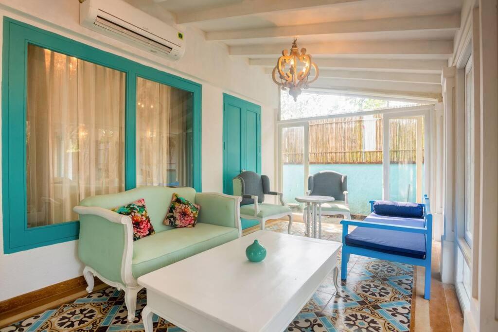 White Banyan Beach Villa, Candolim By The Acacia Villas 외부 사진