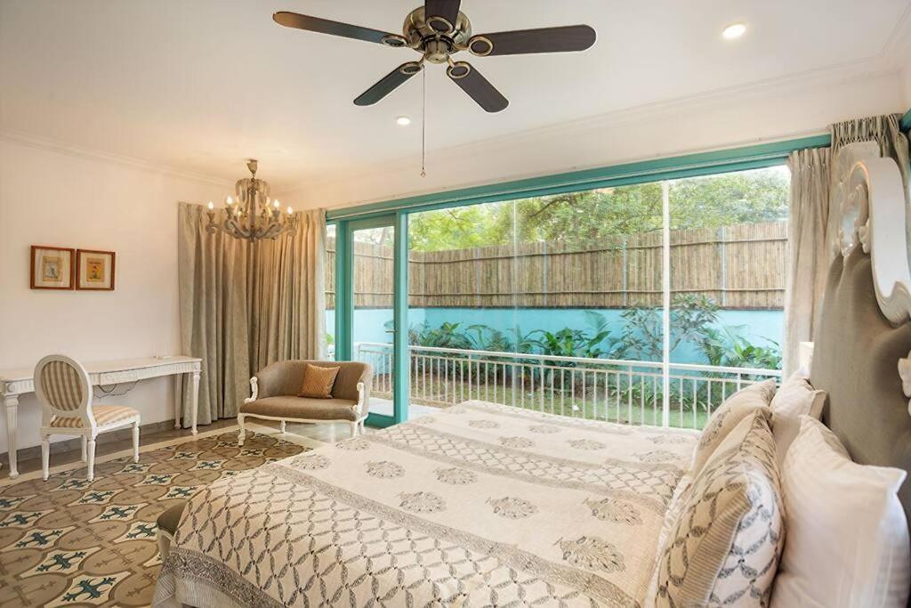 White Banyan Beach Villa, Candolim By The Acacia Villas 외부 사진